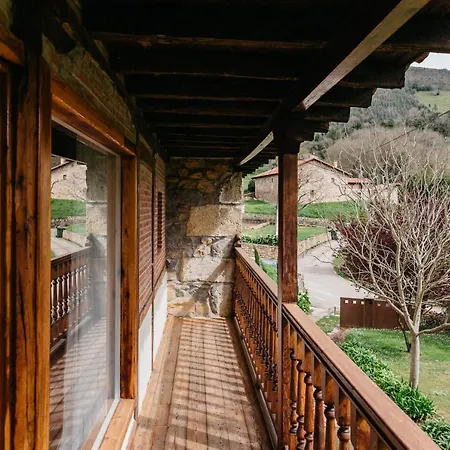 Nueva Pacheca Boutique * Santiurde de Toranzo