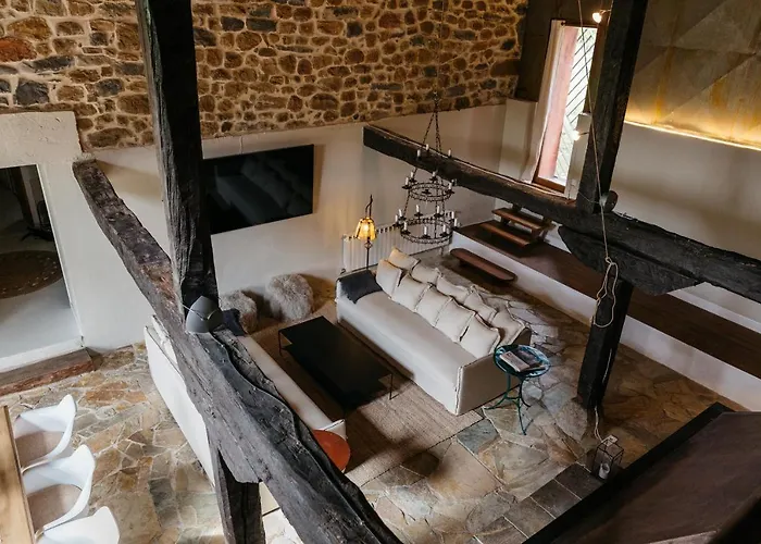 Nueva Pacheca Boutique * Santiurde de Toranzo