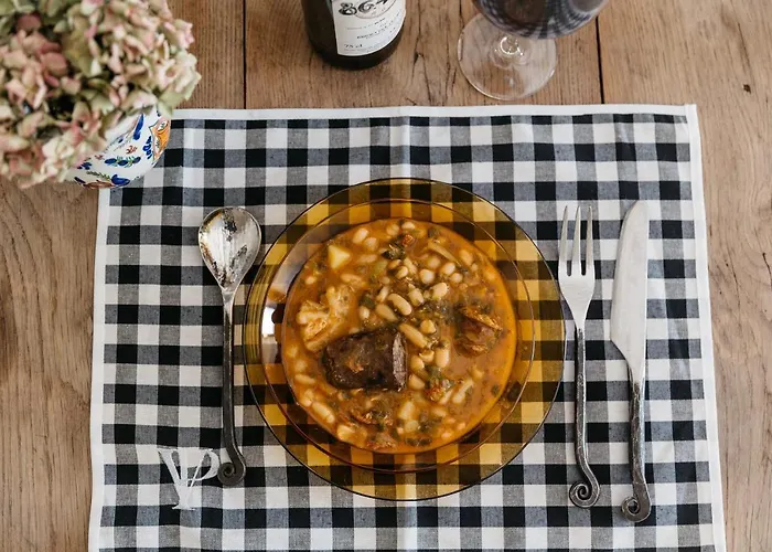 Nueva Pacheca Boutique Santiurde de Toranzo